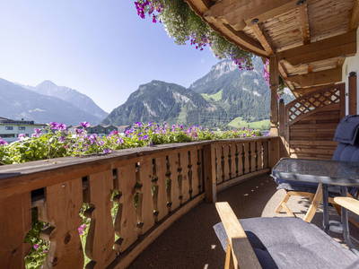 Bild 101 aus  Larchergut