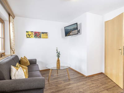 Bild 83 aus  Larchergut