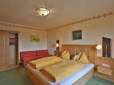 Bild 100 aus  Stiedlbauerhof