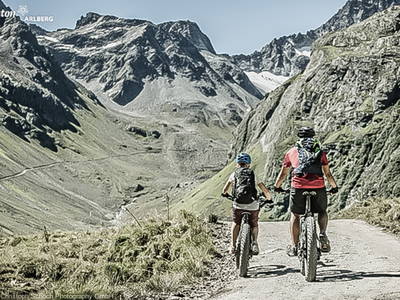 Bild 19 aus  Benglerwald Berg Chaletdorf