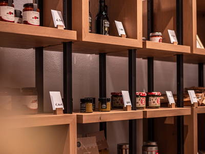 Bild 9 aus  Maraias Luxury Suites & Apartments