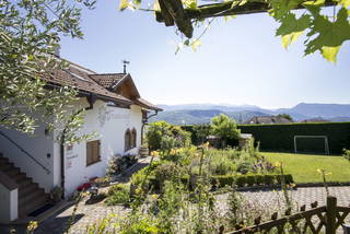 Traubenhof    Pures Leben-Echt und natürlich aus Kaltern an der Weinstraße