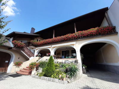 Bild 2 aus  Privatzimmer Würger