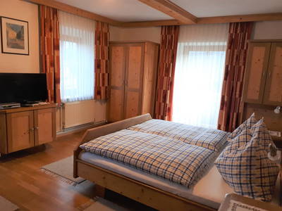 Bild 72 aus  Moneggerhof