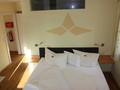 Bild 81 aus  Lugerfarm