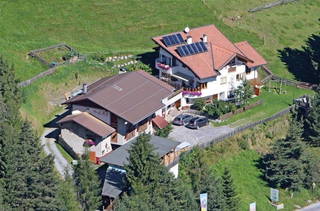 Fergl's Hof aus Serfaus