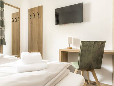 Bild 30 aus  Peterlehen