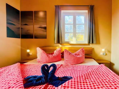 Bild 7 aus  Ferienhaus Winterbergblick, Sauna und Boulderraum im Haus, 2 EBikes im Verleih