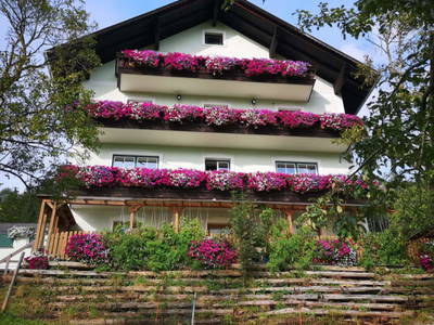 Bild 26 aus  Bruderhof