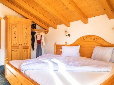 Bild 80 aus  Ederbauer