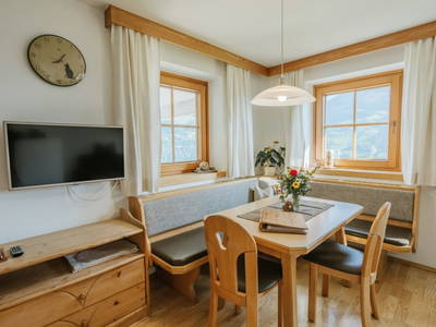 Bild 32 aus  Hattlerhof