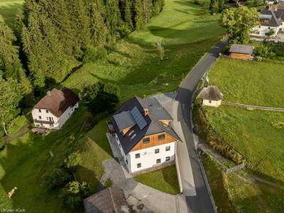 Hof Luftaufnahme (c) Werner Lückl 