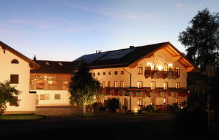 Esterer Hof  ***** - Deutschlands Beliebtester Ferienhof 2022 aus Seeon-Seebruck