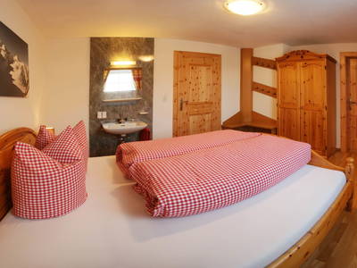 Zimmer_Ferienwohnung Alpenglühen