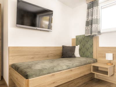 Bild 32 aus  Peterlehen