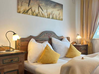 Bild 33 aus  Marillenhof