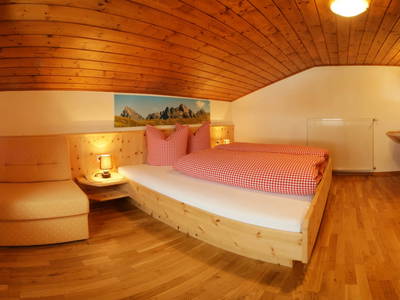 Zimmer Ferienwohnung Bergfrieden