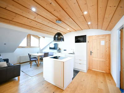 Bild 2 aus  Bastls Hof