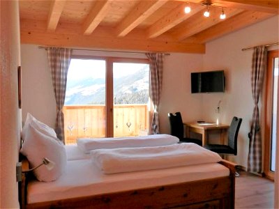 Doppelzimmer mit Balkon