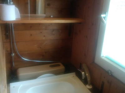 Bild 11 aus  Urige Hütte zwischen Wald und Reben