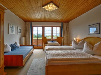 Bild 12 aus  Karlshof