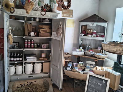 liebevolle Geschenkartikel in unserem Hofladen