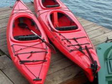 robuste Einer- und Zweierkajaks, auch für Anfänger geeignet - Verleih direkt im Polly Feriehof