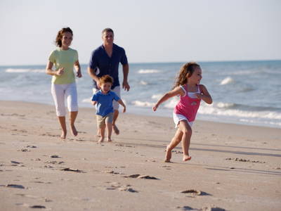 Das Meer ist nur ca.900m entfernt! Zu Fuß zu erreichen!