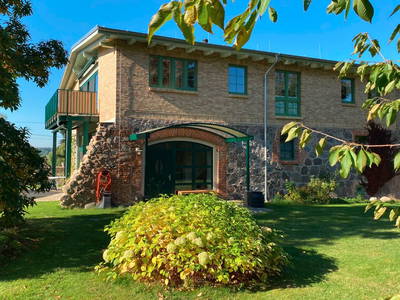 Bild 2 aus  Der Schafstall