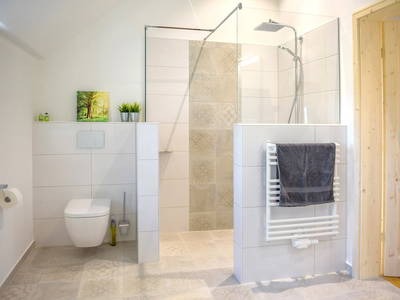 Bad der Ferienwohnung 1