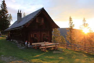 Thürerhütte aus Rennweg am Katschberg