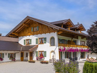 Bild 2 aus  Ferienwohnungen Chiemsee Hauszeit
