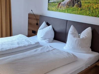 Bild 68 aus  Seerhof