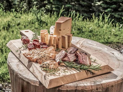 Bild 9 aus  Benglerwald Berg Chaletdorf