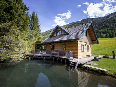 Bild 2 aus  Hütte am Teich