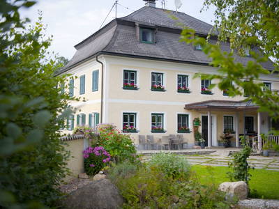 Bild 2 aus  Zehentnerhof