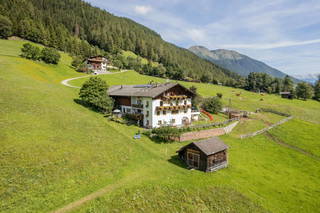 Omesbergerhof aus Neustift im Stubaital