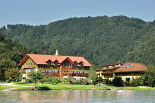 Bauernhof Busch/Reisinger aus Haibach ob der Donau