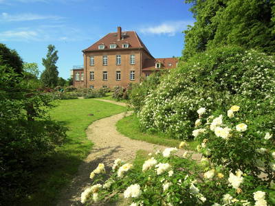 Bild 2 aus  Gutshaus Gottin