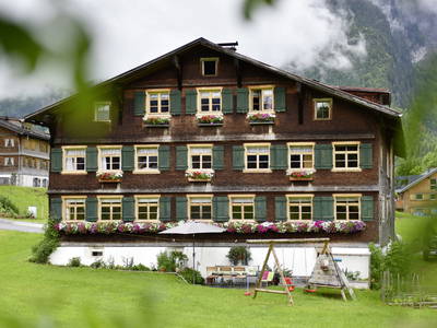 Bild 2 aus  Hof Erath