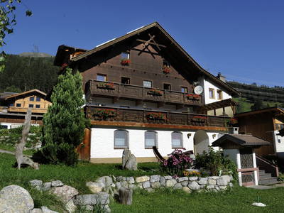 Bild 2 aus  Sennhof Huter