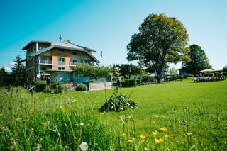 Ferienwohnungen & Bungalows am Faaker See - Karglhof OG aus Finkenstein am Faaker See