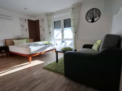 Bild 21 aus  Ferienhaus "Zur Weinlaube"