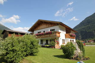 Landhaus Zell aus Längenfeld