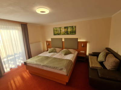 Bild 8 aus  Panorama Hof Fa. Sereinig