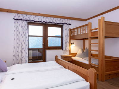 Bild 78 aus  Hagerhof