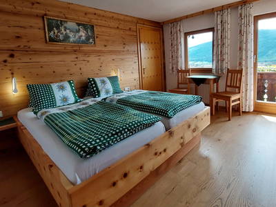 Bild 102 aus  Staudingerhof