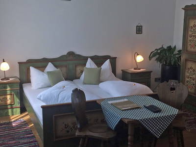 Bio Frühstückspension Marillenhof - kleines Appartement "Room 5"