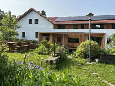 Bild 2 aus  Biohof Besenbäck