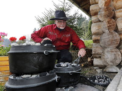 Cowboy-Essen aus dem DutchOven